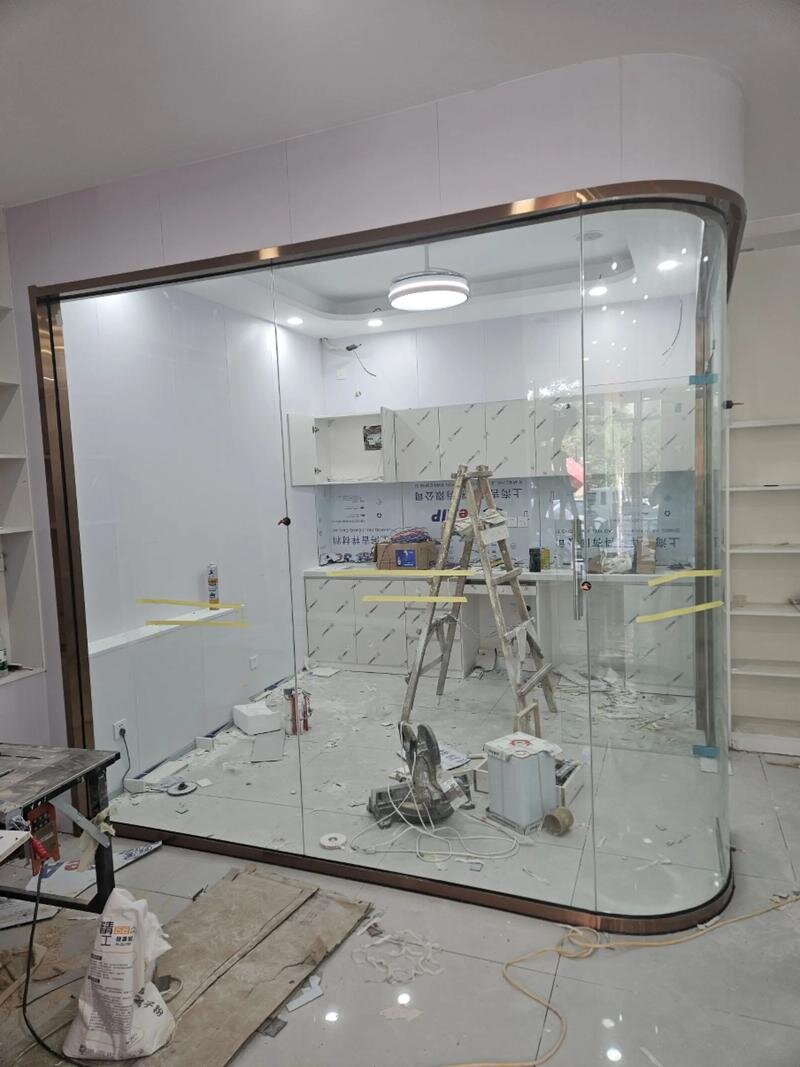 忻州市弧形玻璃异形展柜玻璃 - 方案